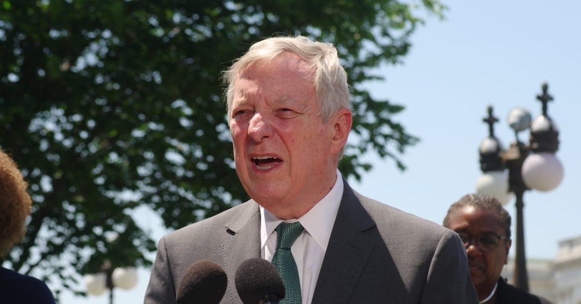 Crypto PACs get first big 2026 test with Illinois primary – DL News